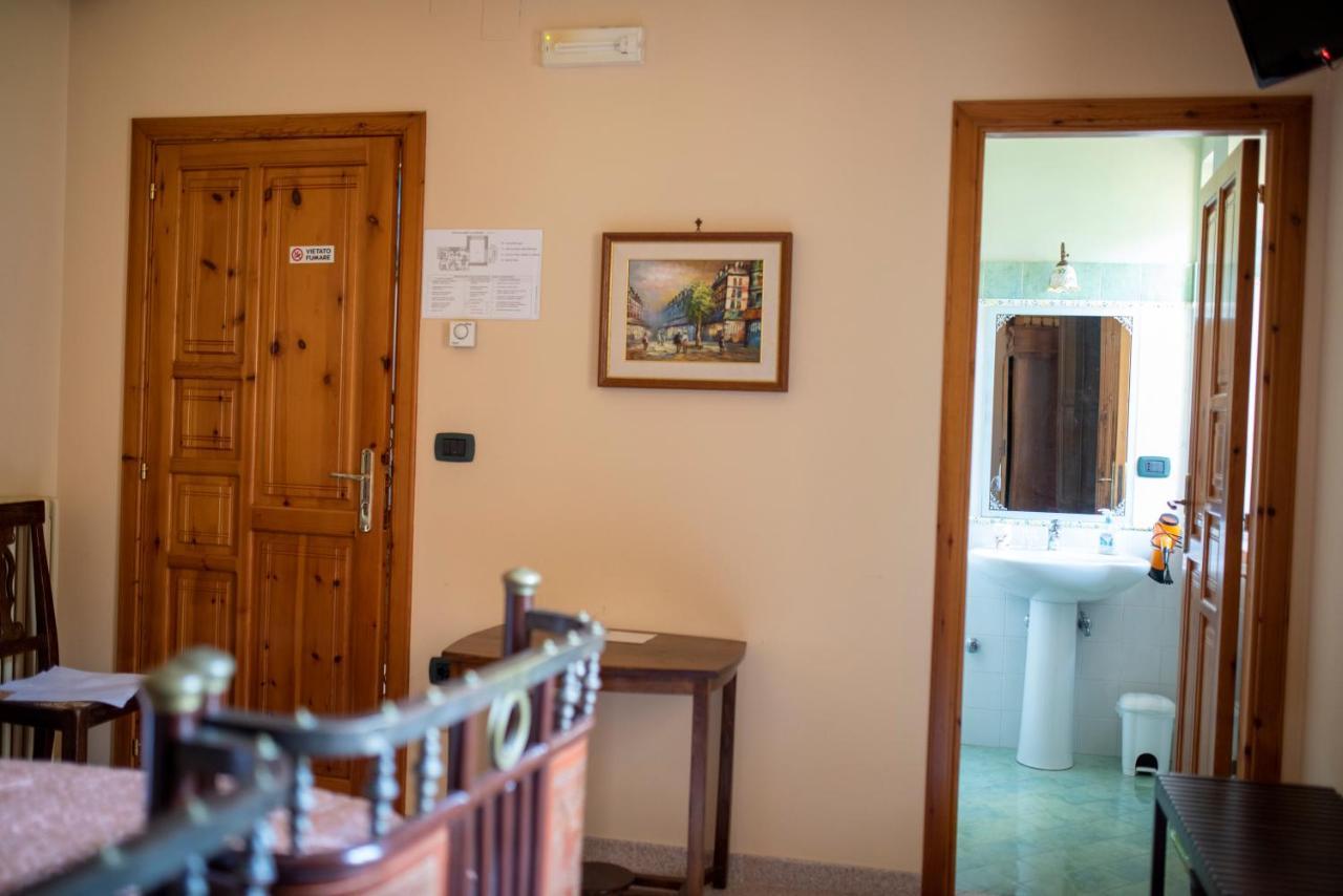 La Ginestra Ξενοδοχείο Castel San Lorenzo Εξωτερικό φωτογραφία